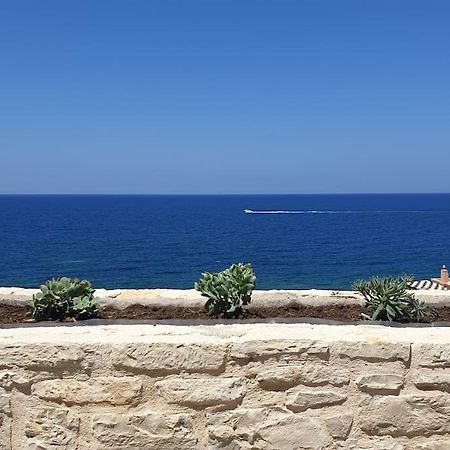 Zefyros Suite , Seafront Retreat ! Pánormos المظهر الخارجي الصورة