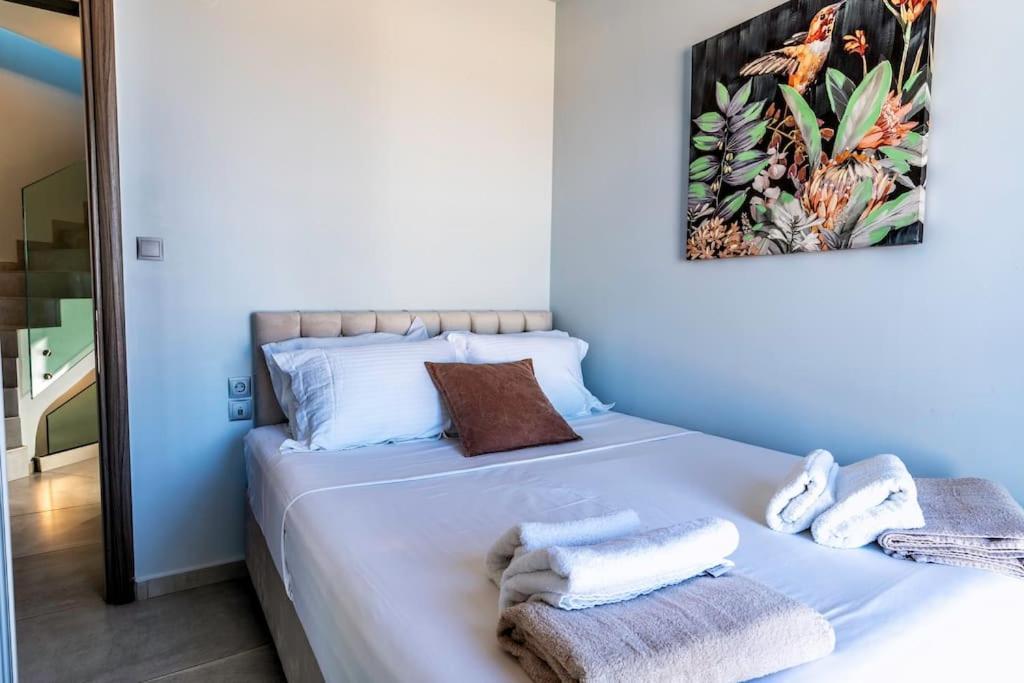 Zefyros Suite , Seafront Retreat ! Pánormos المظهر الخارجي الصورة
